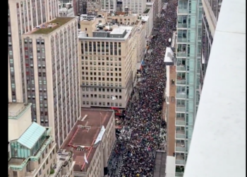 USA in rivolta contro Trump: centinaia di migliaia di cittadini per le strade