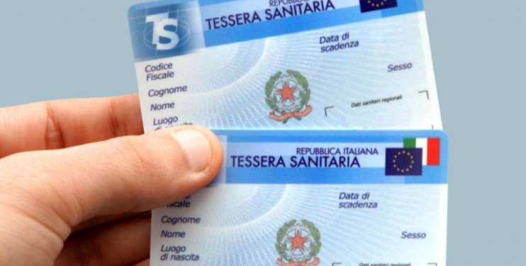 Dal 2025 la tessera sanitaria avrà un prezzo da 700 a 2000 euro per studenti ed extracomunitari. Ecco tutte le categorie coinvolte.
