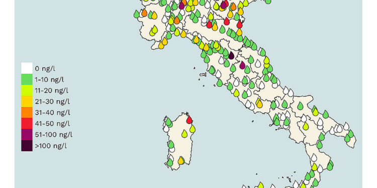 PFAS nell’acqua potabile: la mappa della contaminazione che scuote l’Italia