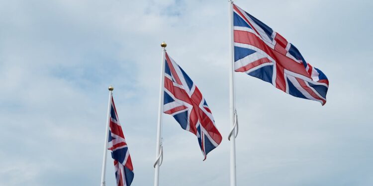 Regno Unito: le donne trans escluse dalla definizione giuridica di “donna” nella legge sulle pari opportunità