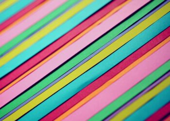 Conosci l’Ottanio? Il colore che crea dipendenza, ideale per arredamento e outfit elenganti