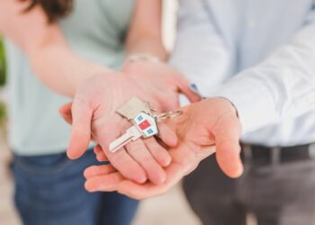 Reddito di Cittadinanza? No ADI: l’assegno di inclusione sale a 845 euro