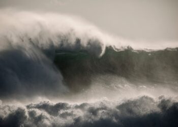 Devastante terremoto 6.0 scuote il Mediterraneo: scatta l’allerta Tsunami in Grecia