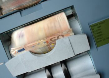 Bancomat e pagamenti online: dal 28 giugno cambiano le regole. Multe fino a 40mila euro