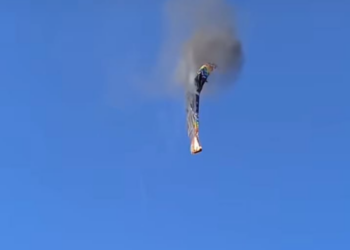 Precipita una mongolfiera con 22 persone a bordo: almeno otto le vittime