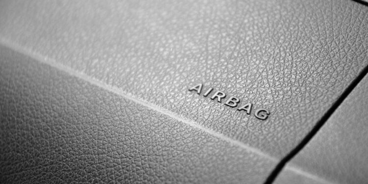 Freni e airbag a rischio: per Peugeot, Citroën, DS e Opel scatta il richiamo per anomalie. Necessario rivolgersi tempestivamente ai centri ufficiali