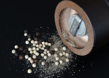 Pericolo tossina nel pepe nero: ritirato dai supermercati