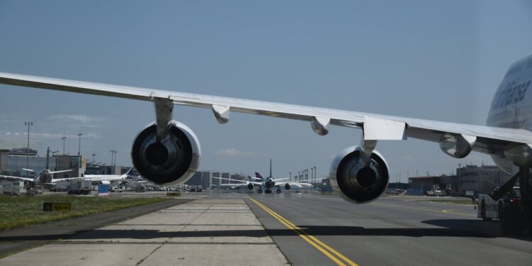 Ultim’ora – Boeing 777 diretto a Roma perde quota con 275 passeggeri: lanciato codice di emergenza