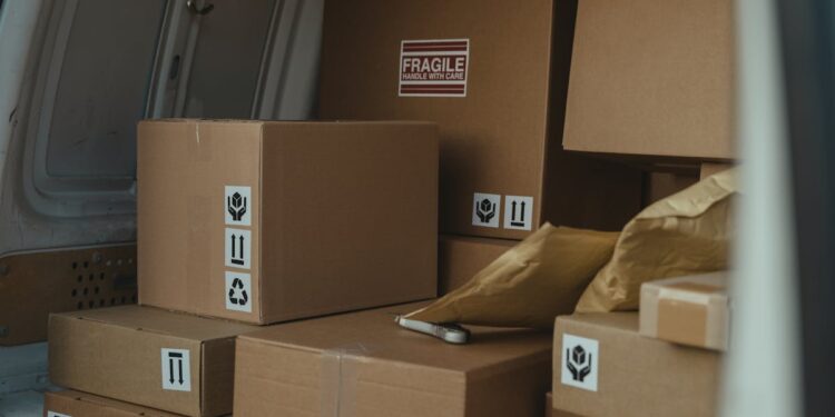 Festa delle Offerte Amazon, svelate le date di Ottobre. Come partecipare e approfittare degli sconti disponibili solo per 2 giorni