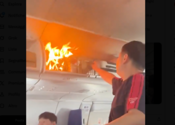 Esplosione su volo Air China: caos tra i passeggeri, atterraggio d’emergenza a Shanghai