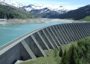 La NASA lancia l’allarme: una gigantesca diga in Cina sta rallentando la rotazione della terra